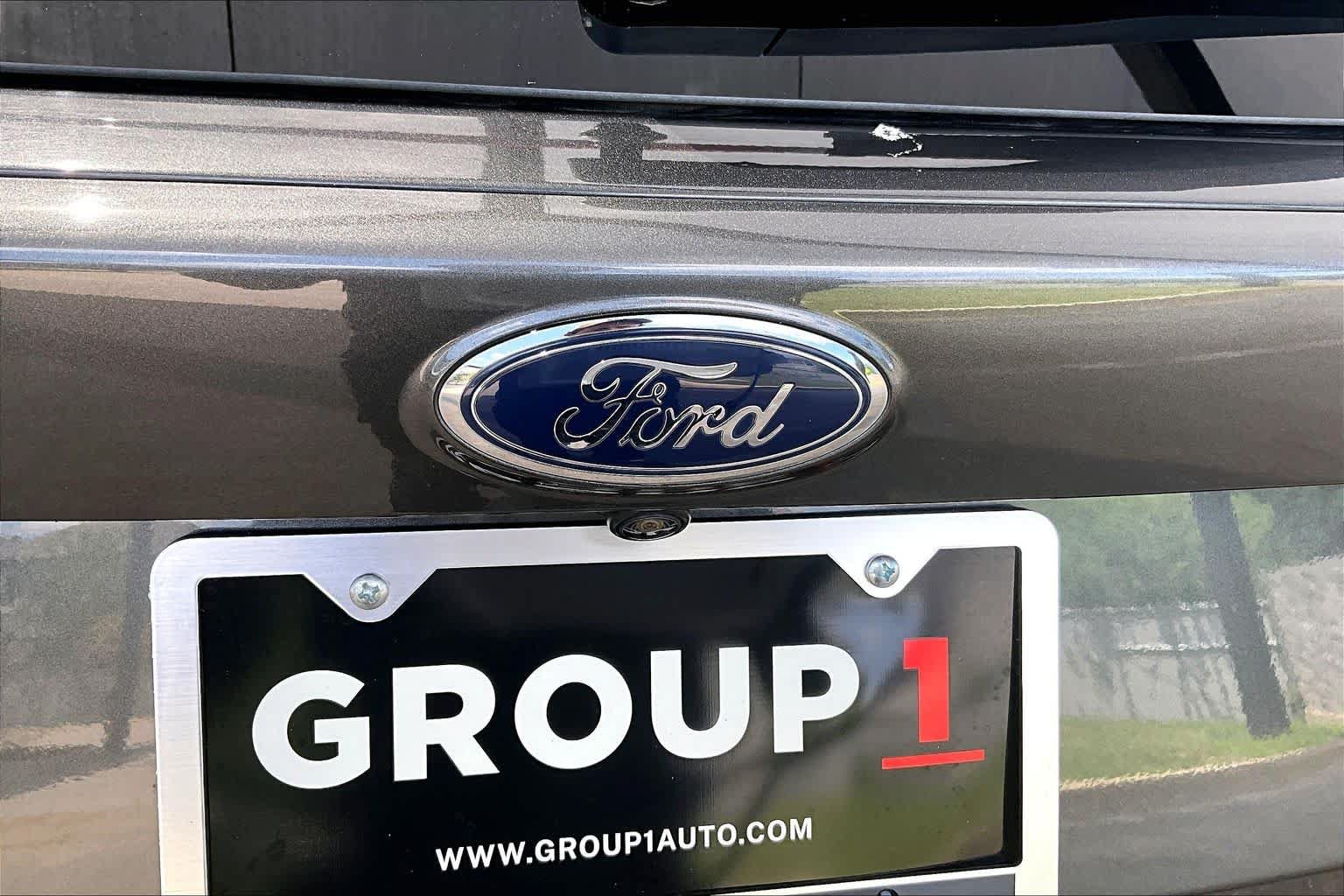 Used 2018 Ford Escape SE w/ SE Sync 3 Package AWD/4WD image 30