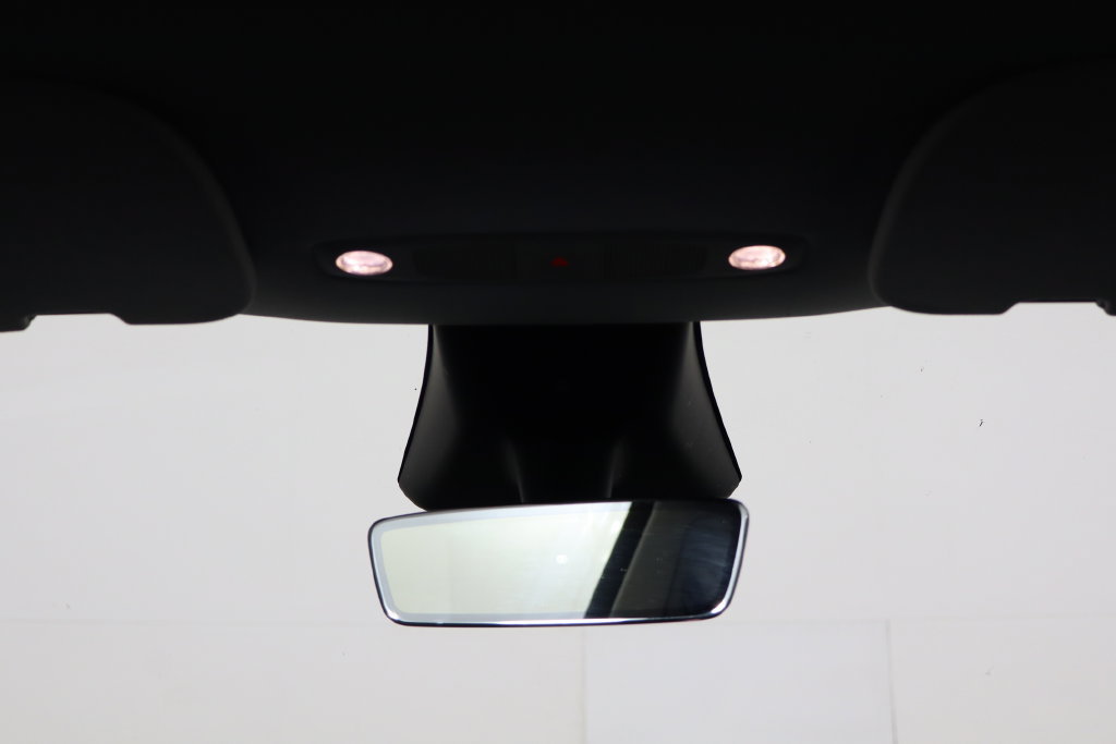 Used 2023 Tesla Model Y Long Range AWD/4WD image 21