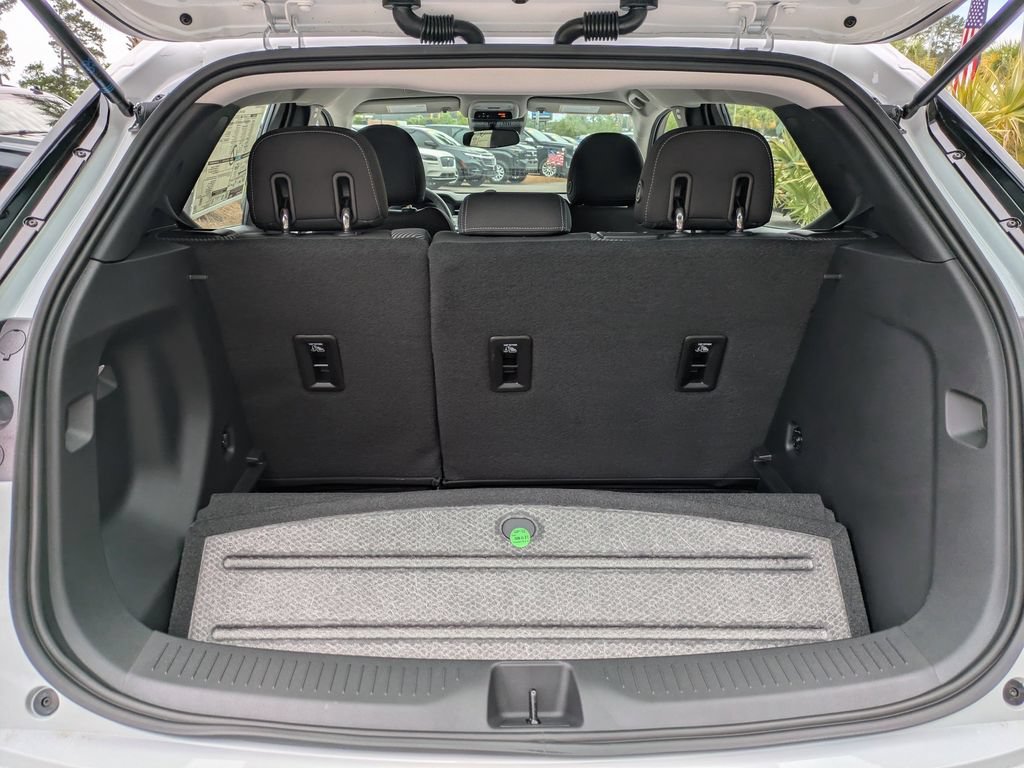New 2027 Chevrolet Bolt LT FWD image 14