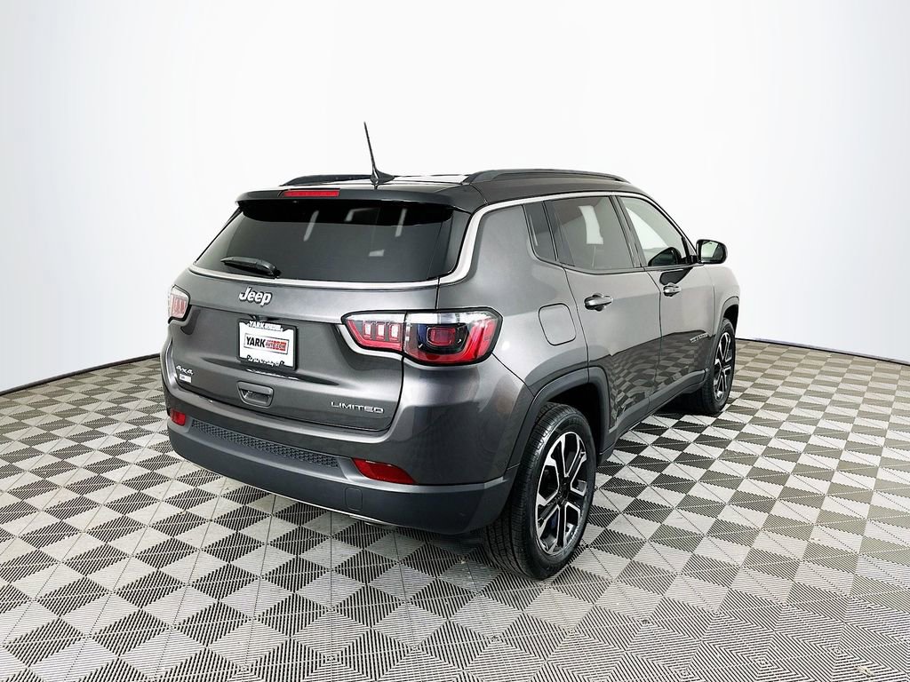 Used 2023 Jeep Compass Limited image 11