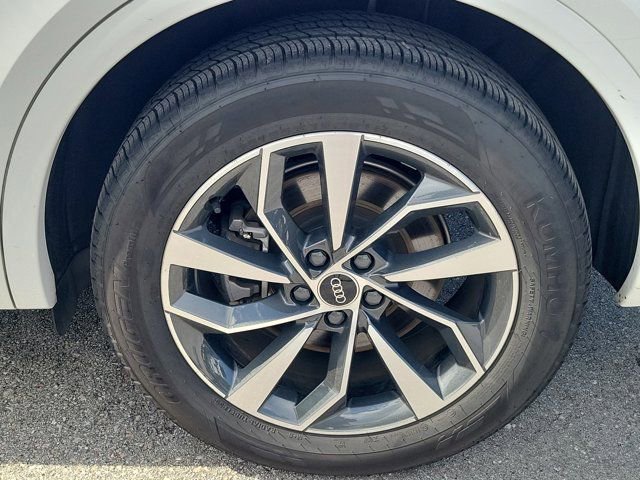 Certified 2023 Audi Q5 2.0T Premium Plus w/ Premium Plus Package image 10