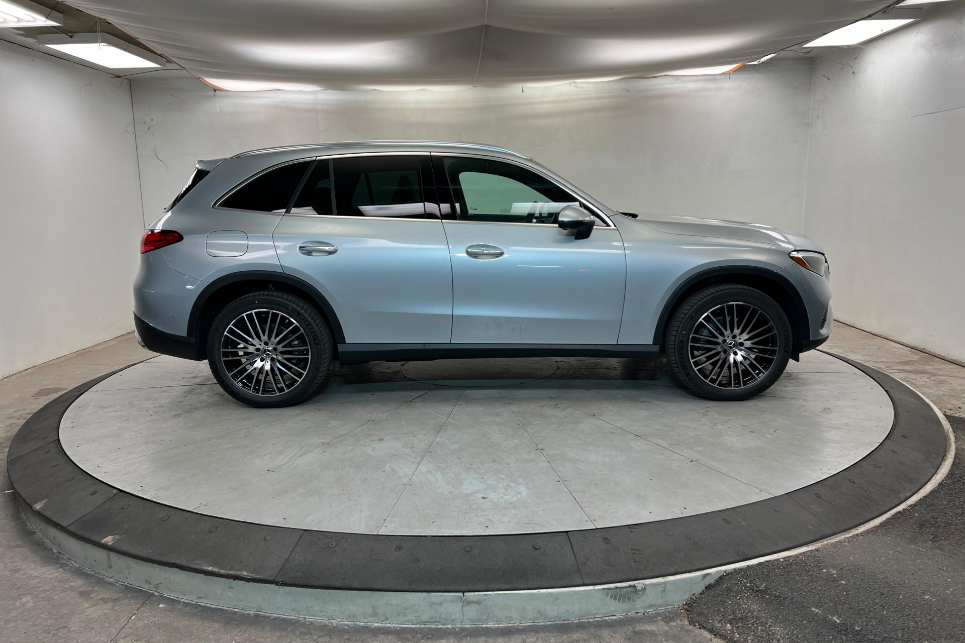 New 2026 Mercedes-Benz GLC 300 4MATIC image 6