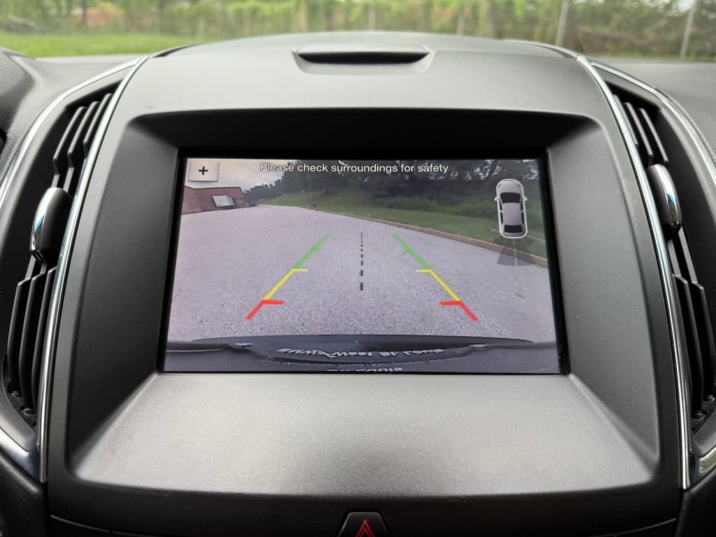 Used 2019 Ford Edge Titanium AWD/4WD image 18