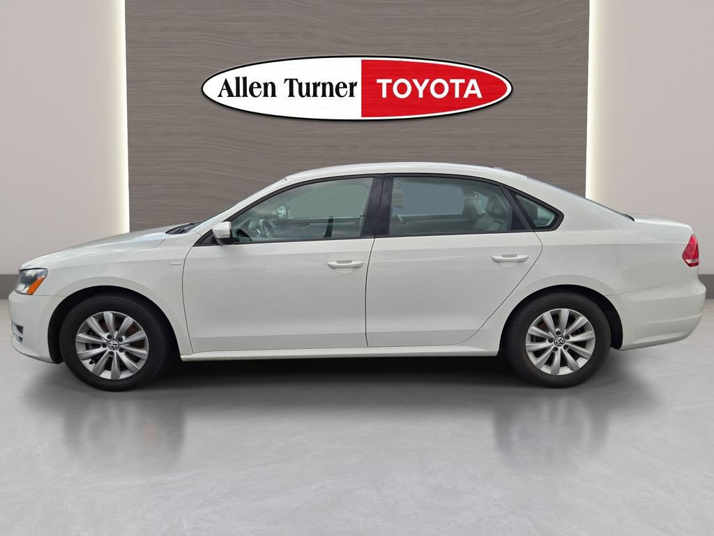 Used 2015 Volkswagen Passat 1.8T Wolfsburg Edition FWD image 9