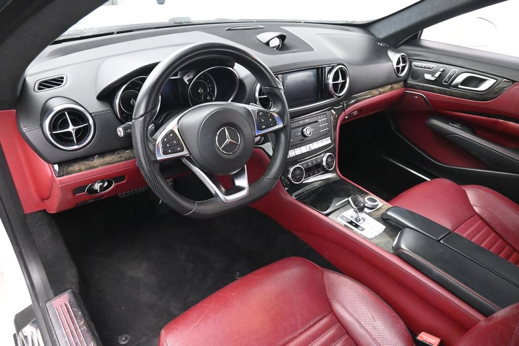 Used 2018 Mercedes-Benz SL 550 image 14