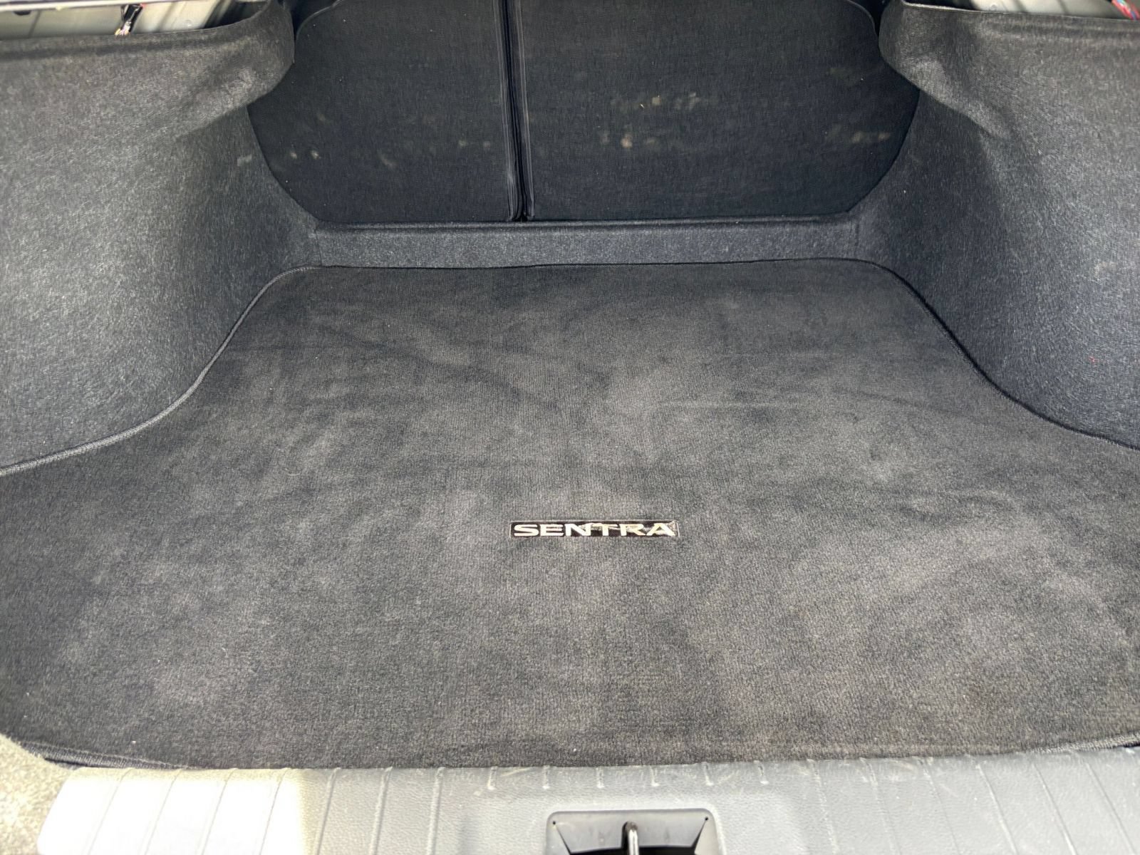 Used 2025 Nissan Sentra SV FWD image 23