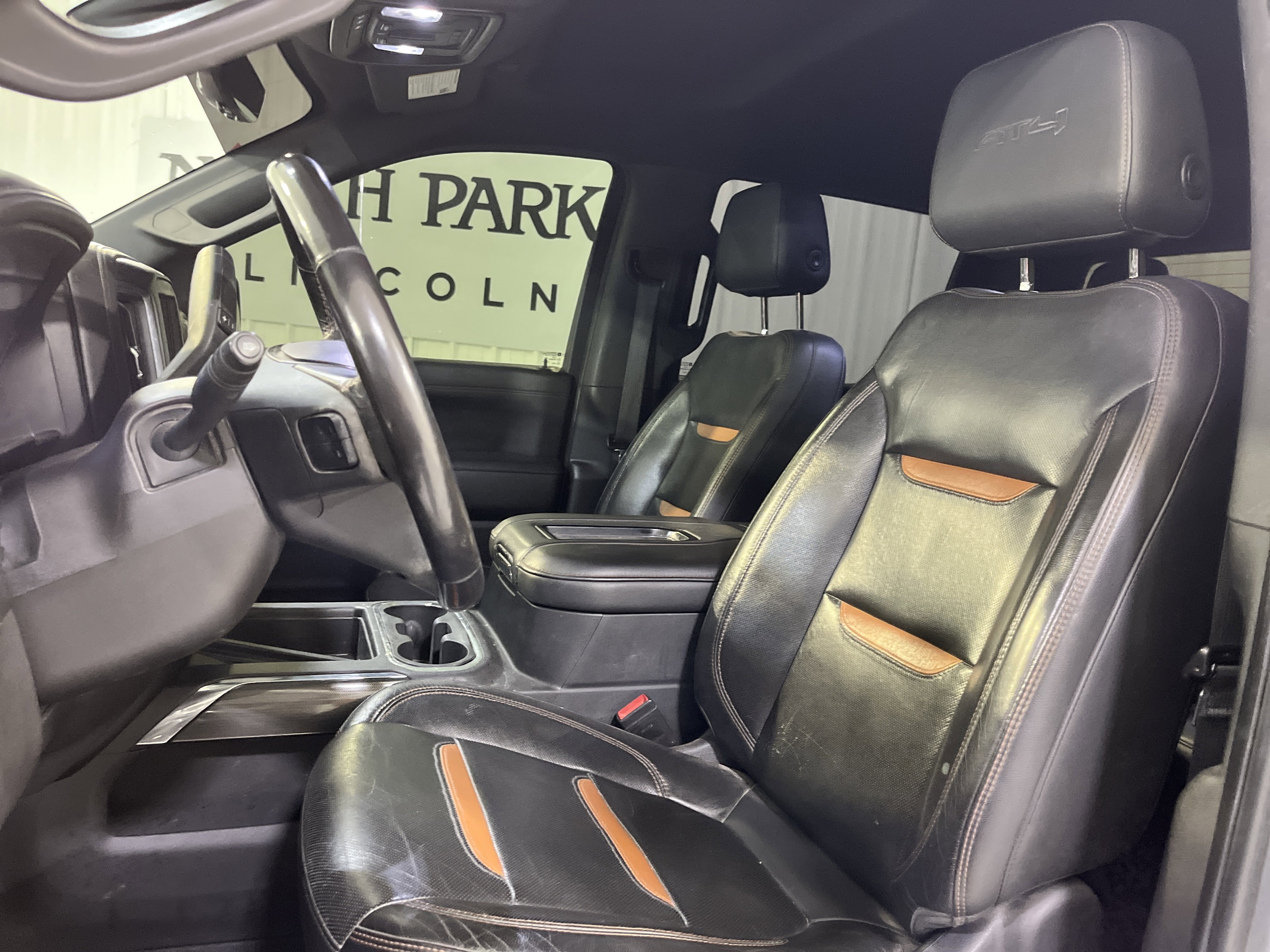 Used 2020 GMC Sierra 1500 AT4 w/ AT4 Premium Package image 10