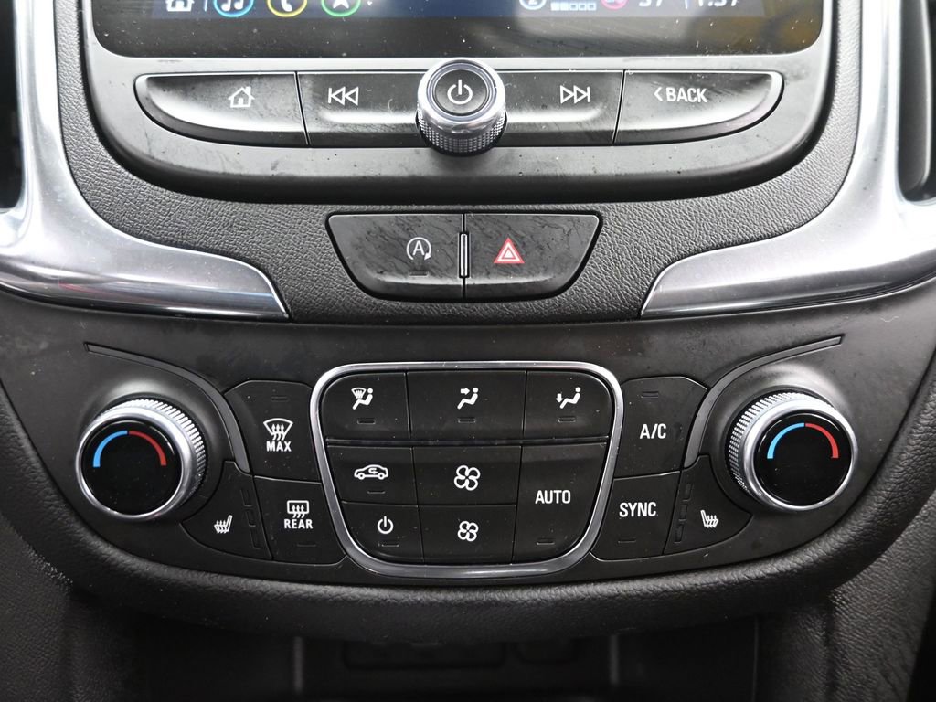 Used 2023 Chevrolet Equinox LT image 16