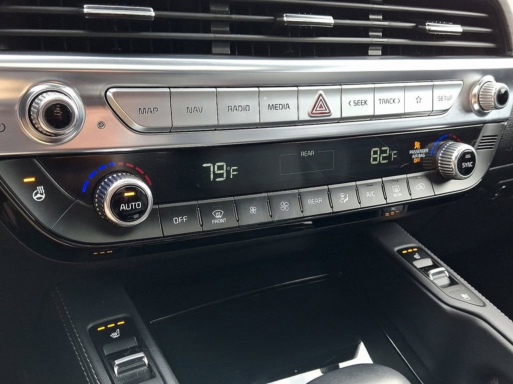 Certified 2021 Kia Telluride SX w/ SX Prestige Package image 18