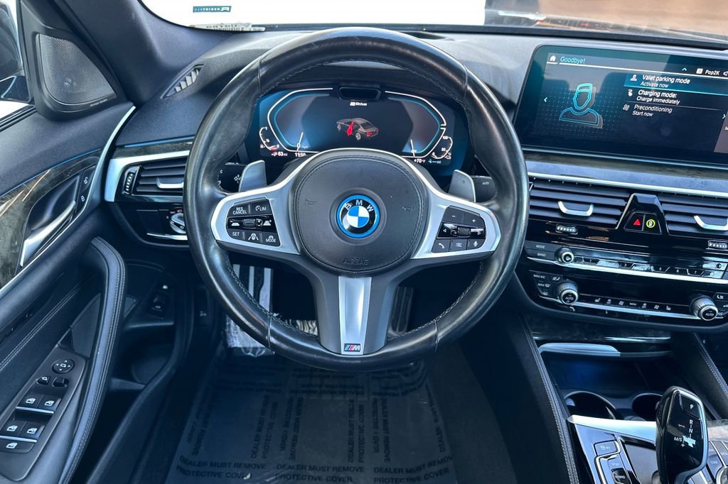 Used 2023 BMW 530e w/ M Sport Package image 15