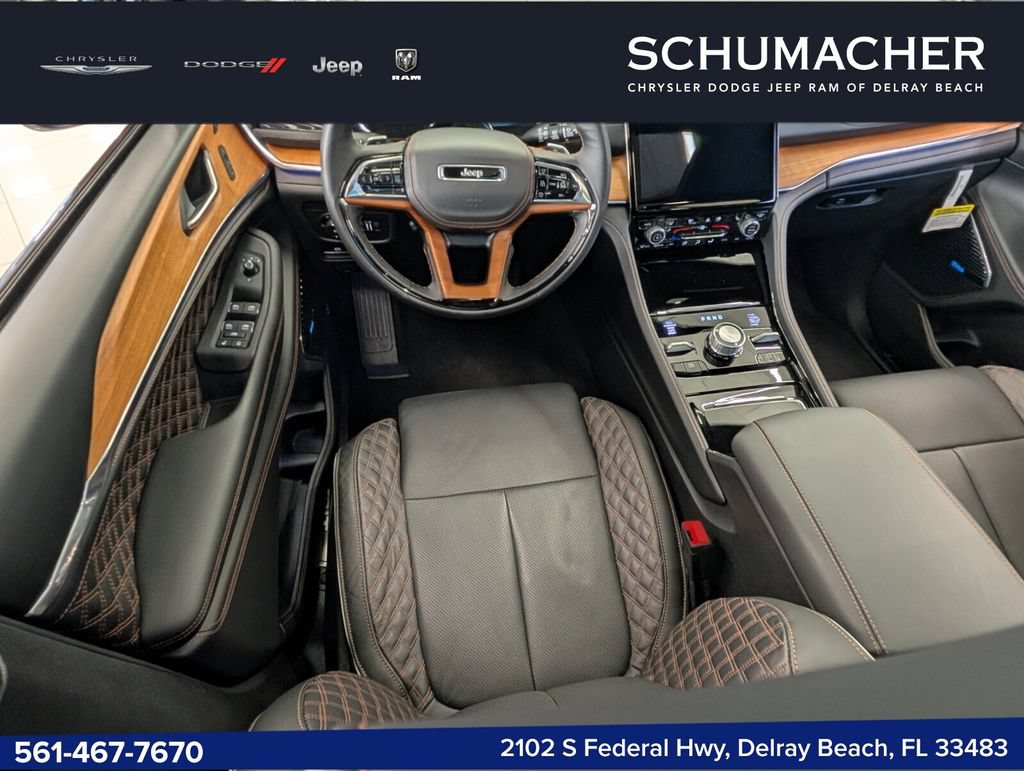 New 2025 Jeep Grand Cherokee Summit AWD/4WD image 16