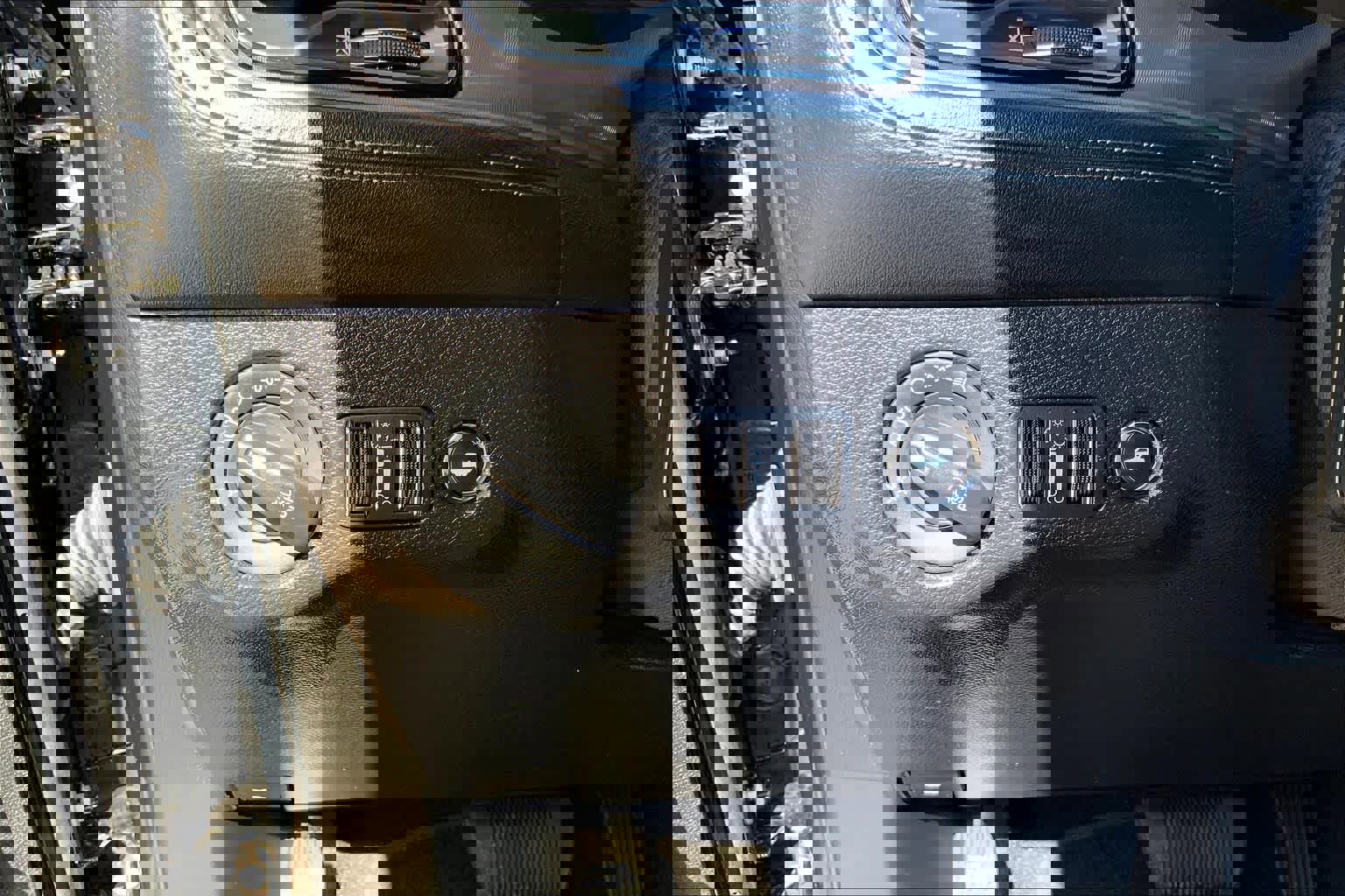 Used 2023 Dodge Challenger GT w/ Plus Package image 32