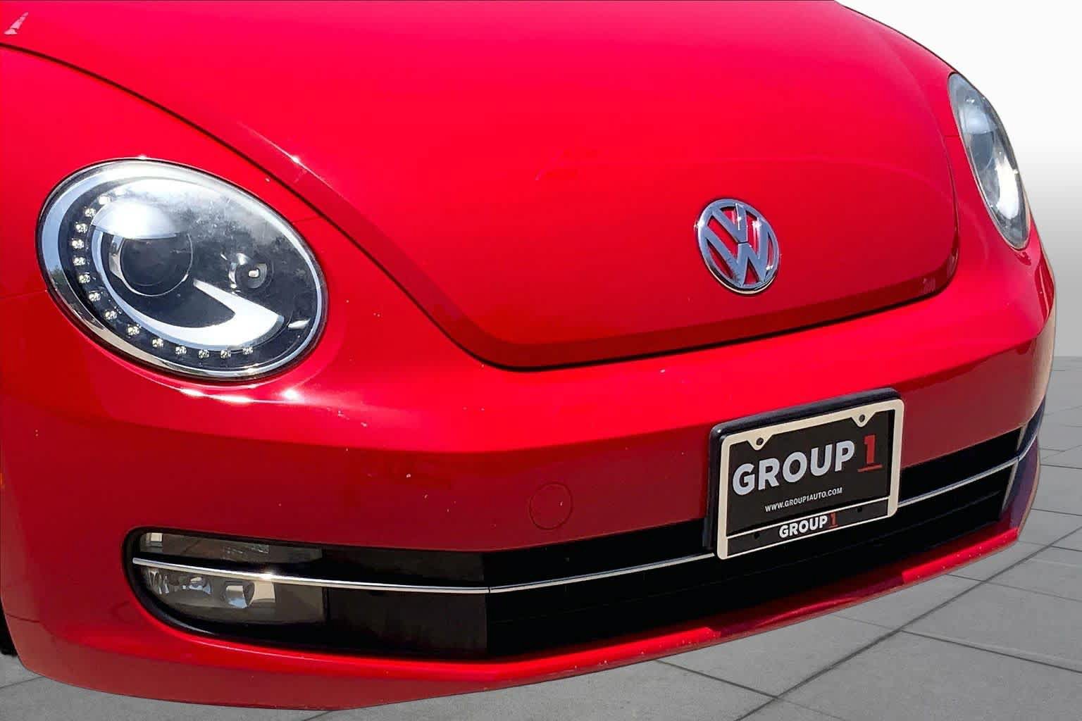 Used 2012 Volkswagen Beetle 2.0T FWD image 25