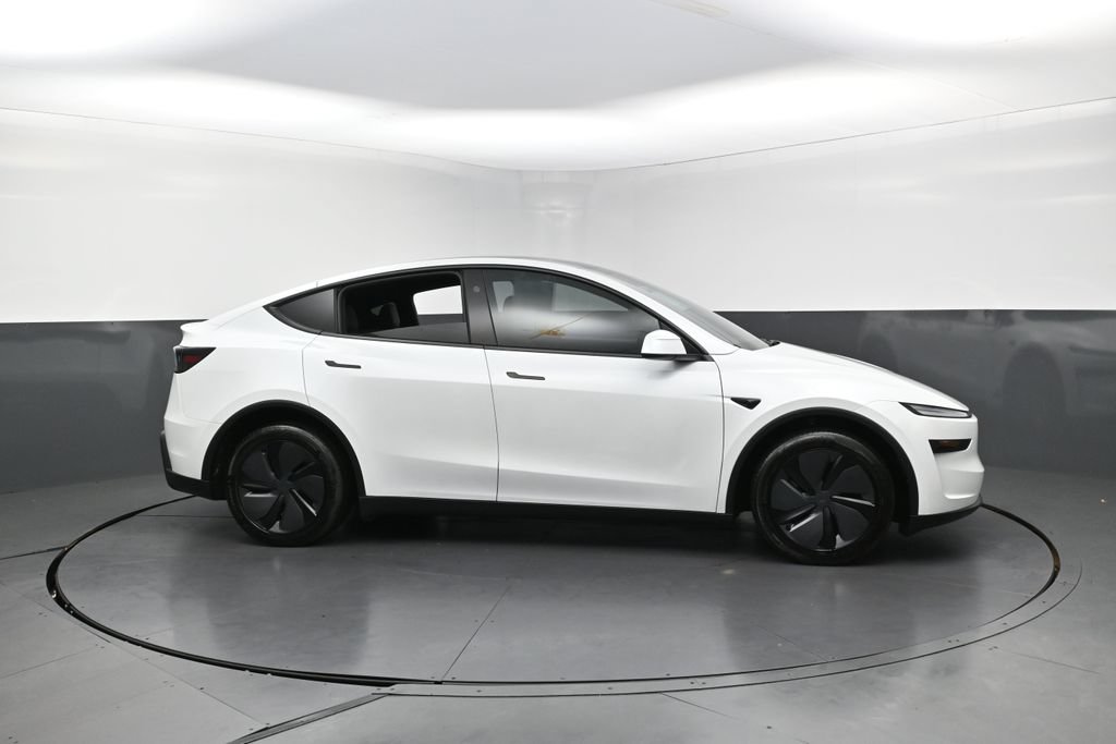 Used 2026 Tesla Model Y Long Range AWD/4WD image 6