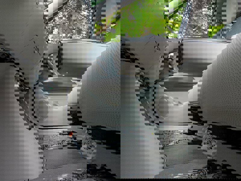 Used 2025 Genesis GV60 RWD image 41