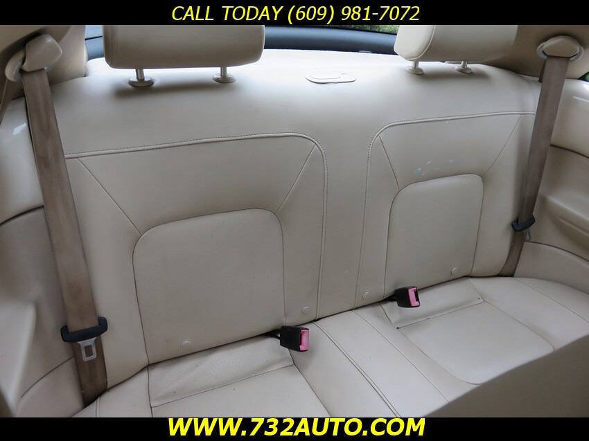 Used 2008 Volkswagen Beetle SE FWD image 9