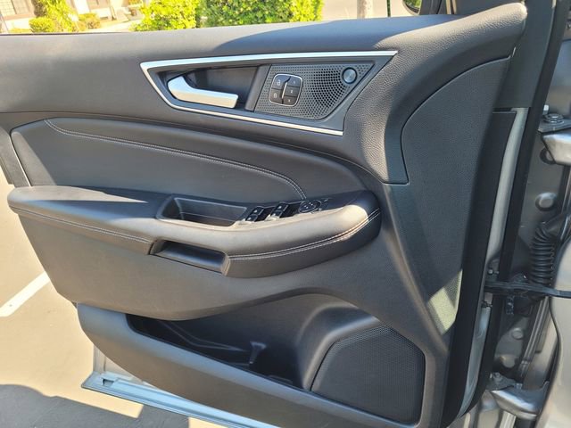 Used 2024 Ford Edge Titanium image 13