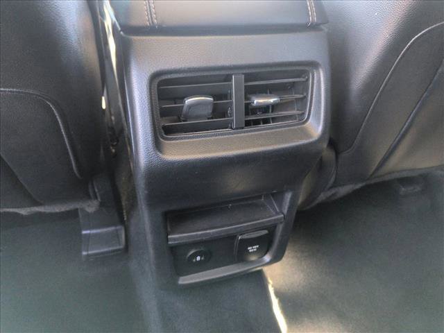 Used 2024 Ford Edge Titanium image 17