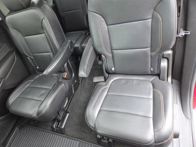 Used 2019 Chevrolet Traverse RS image 28