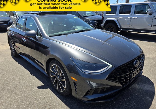 Used 2021 Hyundai Sonata Limited w/ Preferred Accessory Package FWD image 1