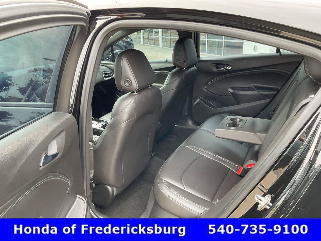 Used 2019 Chevrolet Cruze Diesel w/ Sun And Sound Package FWD image 25