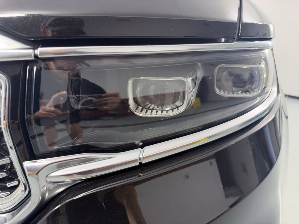 Used 2022 Jeep Grand Wagoneer Series II AWD/4WD image 10