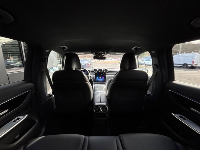 Used 2025 Mercedes-Benz GLC 300 4MATIC image 55