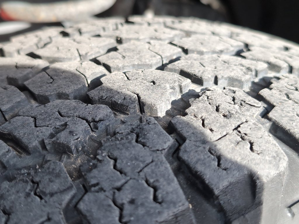 Used 2017 Ford F250 Lariat w/ Chrome Package image 35