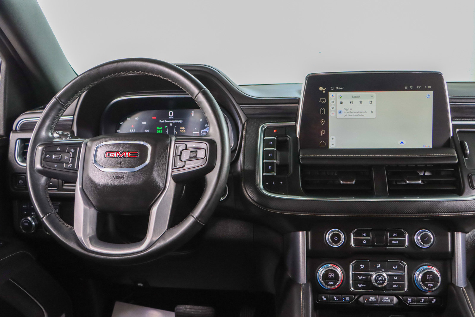 Used 2024 GMC Yukon SLT w/ SLT Premium Package AWD/4WD image 18
