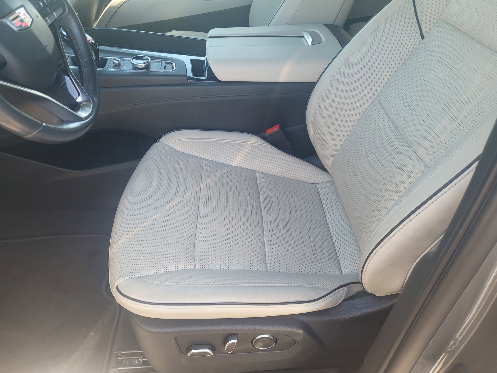 Used 2021 Cadillac Escalade Sport w/ Heavy-Duty Trailer Package image 14