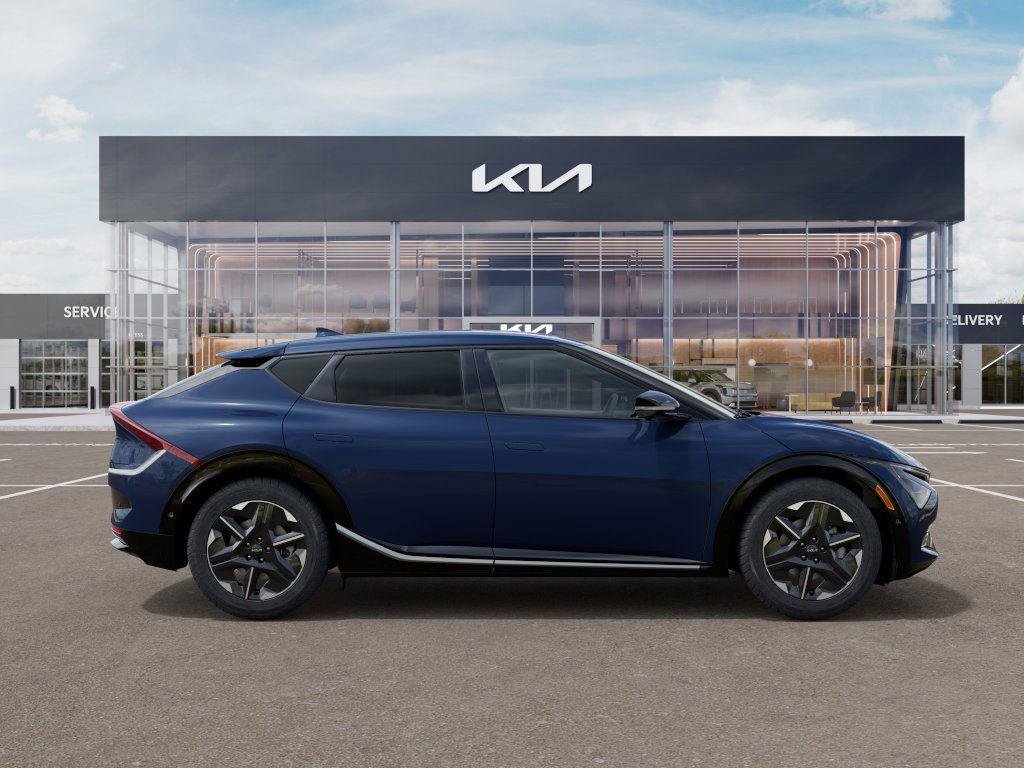 New 2025 Kia EV6 Wind image 7