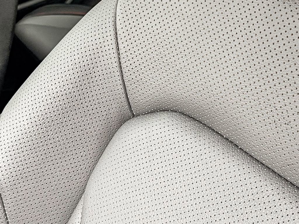 Used 2025 Volkswagen Jetta GLI Autobahn image 33