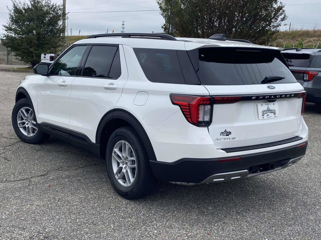 New 2026 Ford Explorer Active w/ Active Comfort Package RWD image 5