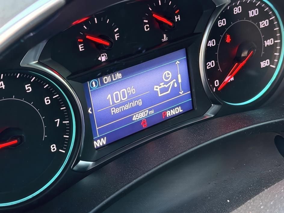 Used 2023 Chevrolet Equinox LT image 18