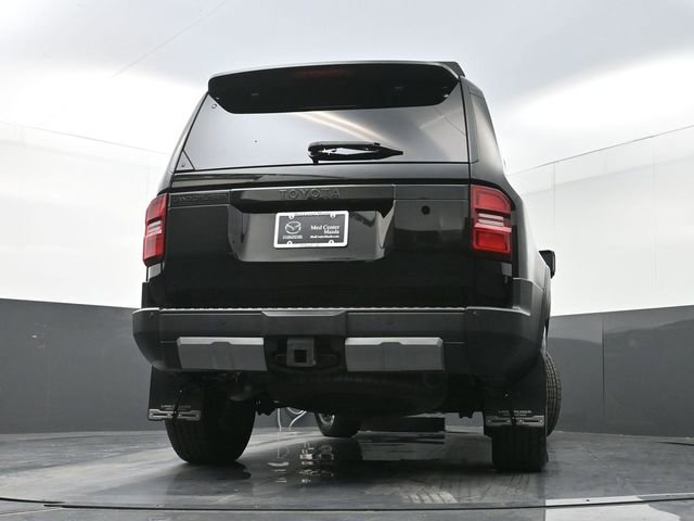 Used 2024 Toyota Land Cruiser image 31