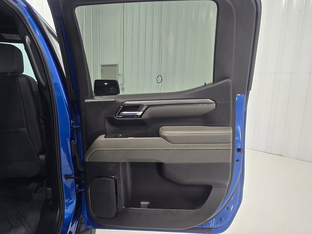 Used 2022 Chevrolet Silverado 1500 ZR2 w/ Technology Package image 21