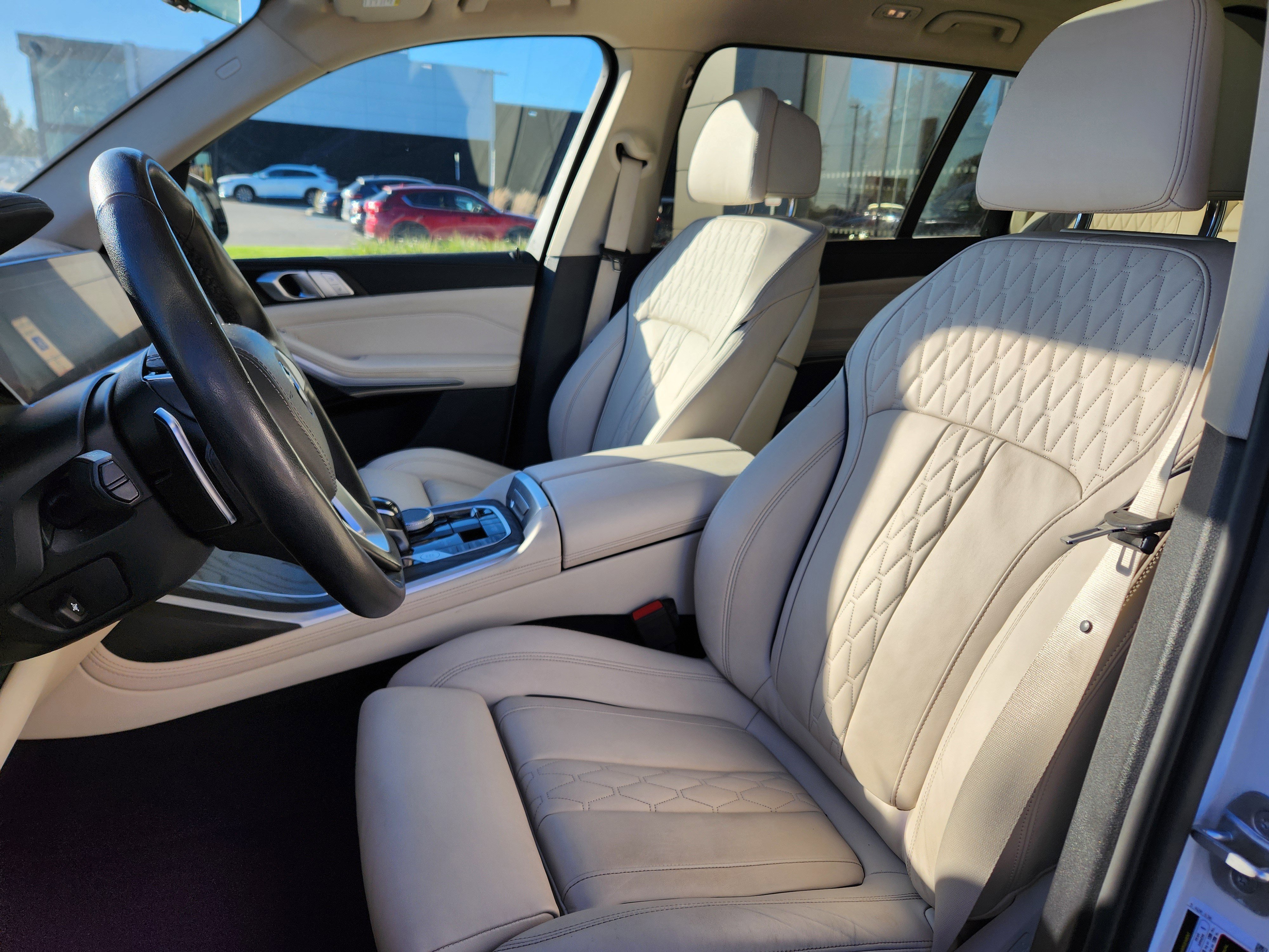 Used 2022 BMW X7 xDrive40i image 10