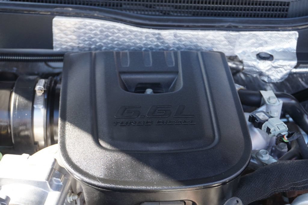 Used 2015 Chevrolet Silverado 2500 LT w/ LT Convenience Package RWD image 11