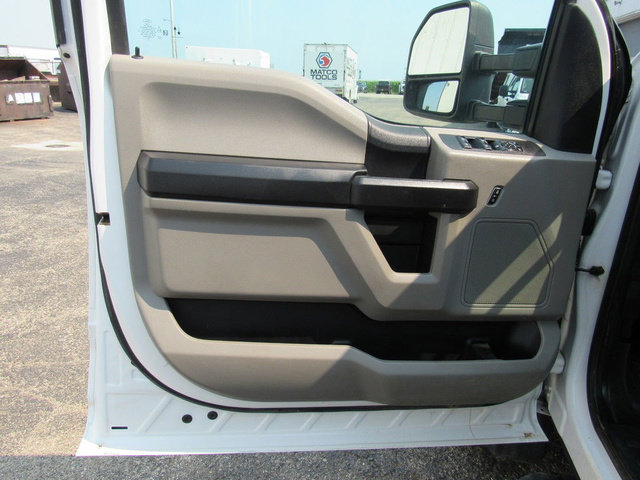 Used 2020 Ford F550 2WD Crew Cab Super Duty image 32