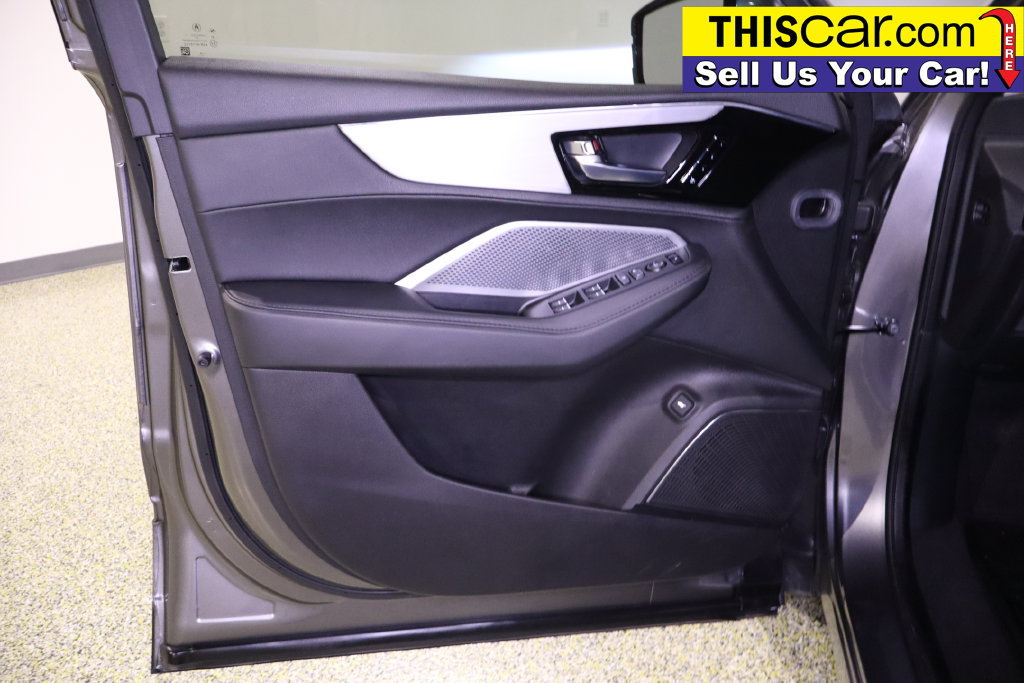Used 2025 Acura MDX FWD image 39