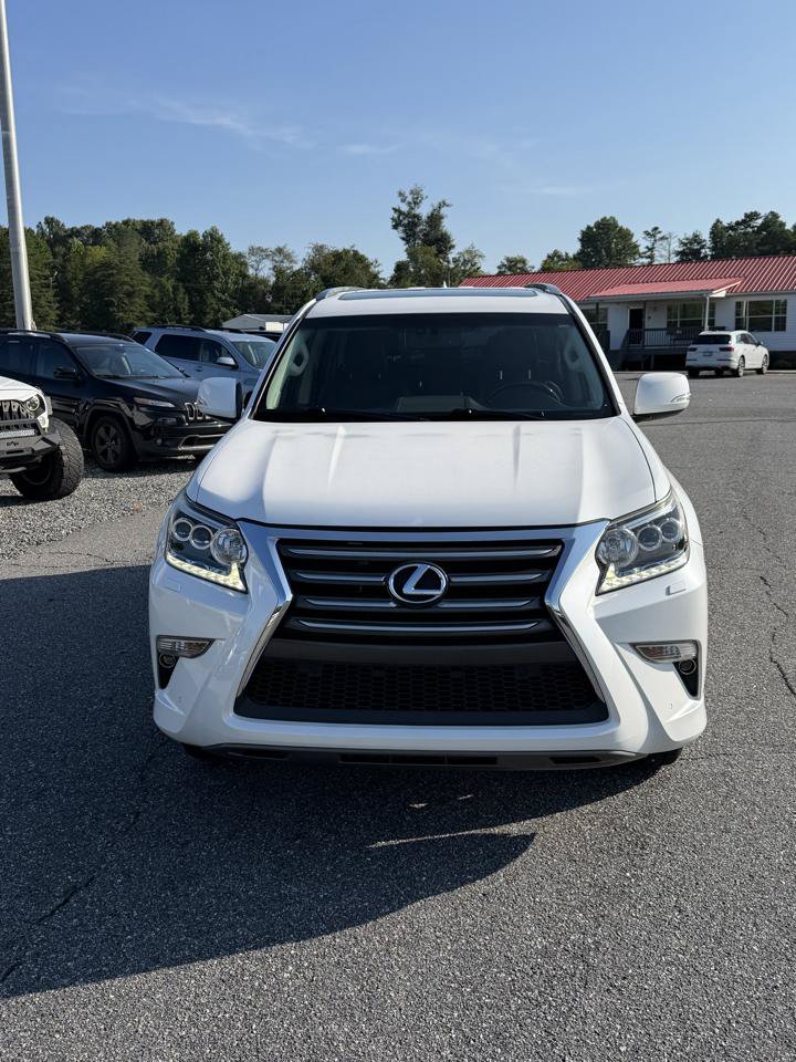 Used 2016 Lexus GX 460 AWD/4WD image 2