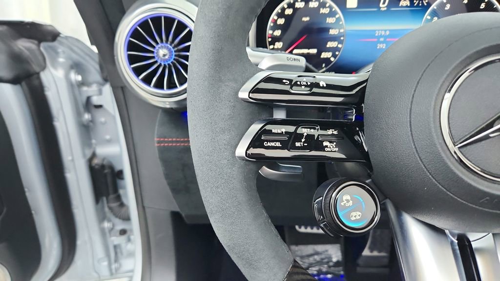 Used 2024 Mercedes-Benz SL 63 AMG SL 63 AMG image 31