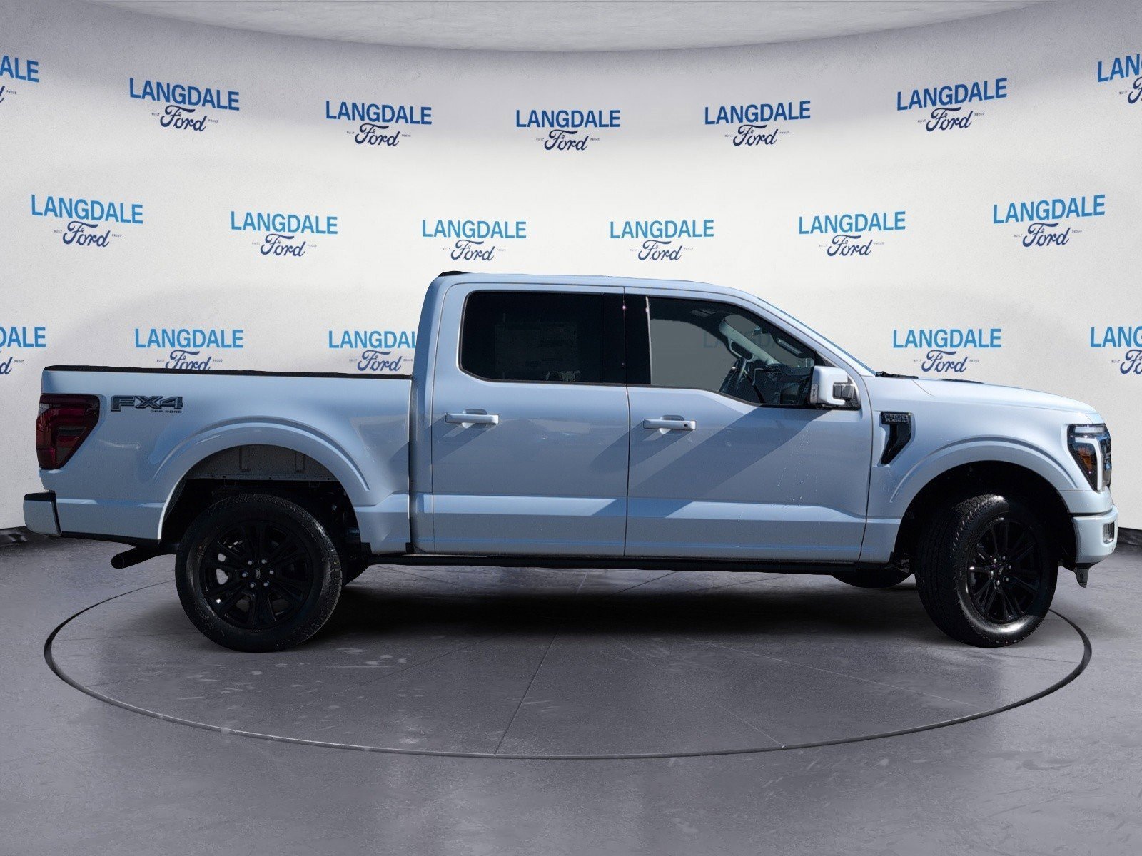 New 2025 Ford F150 Platinum w/ FX4 Off-Road Package image 3