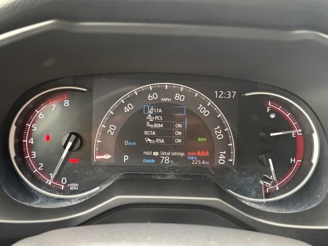 Used 2025 Toyota RAV4 XLE AWD/4WD image 19
