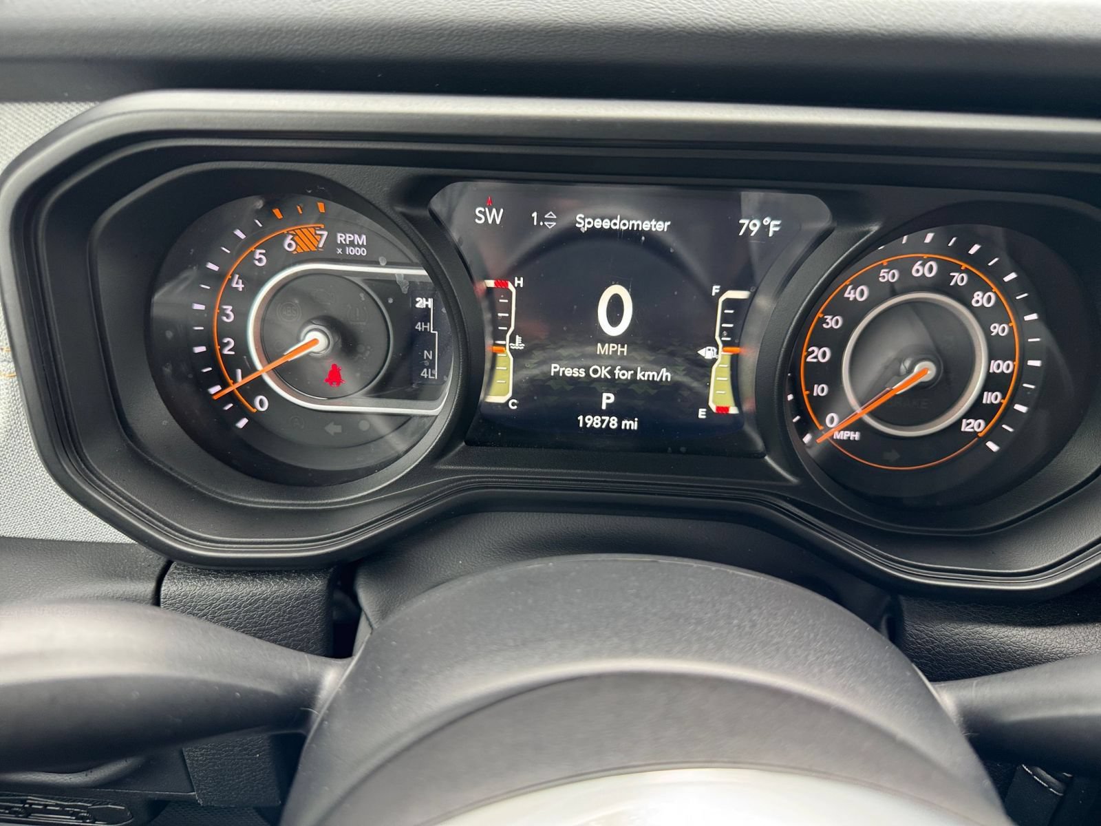 Used 2025 Jeep Wrangler Unlimited Sahara AWD/4WD image 39