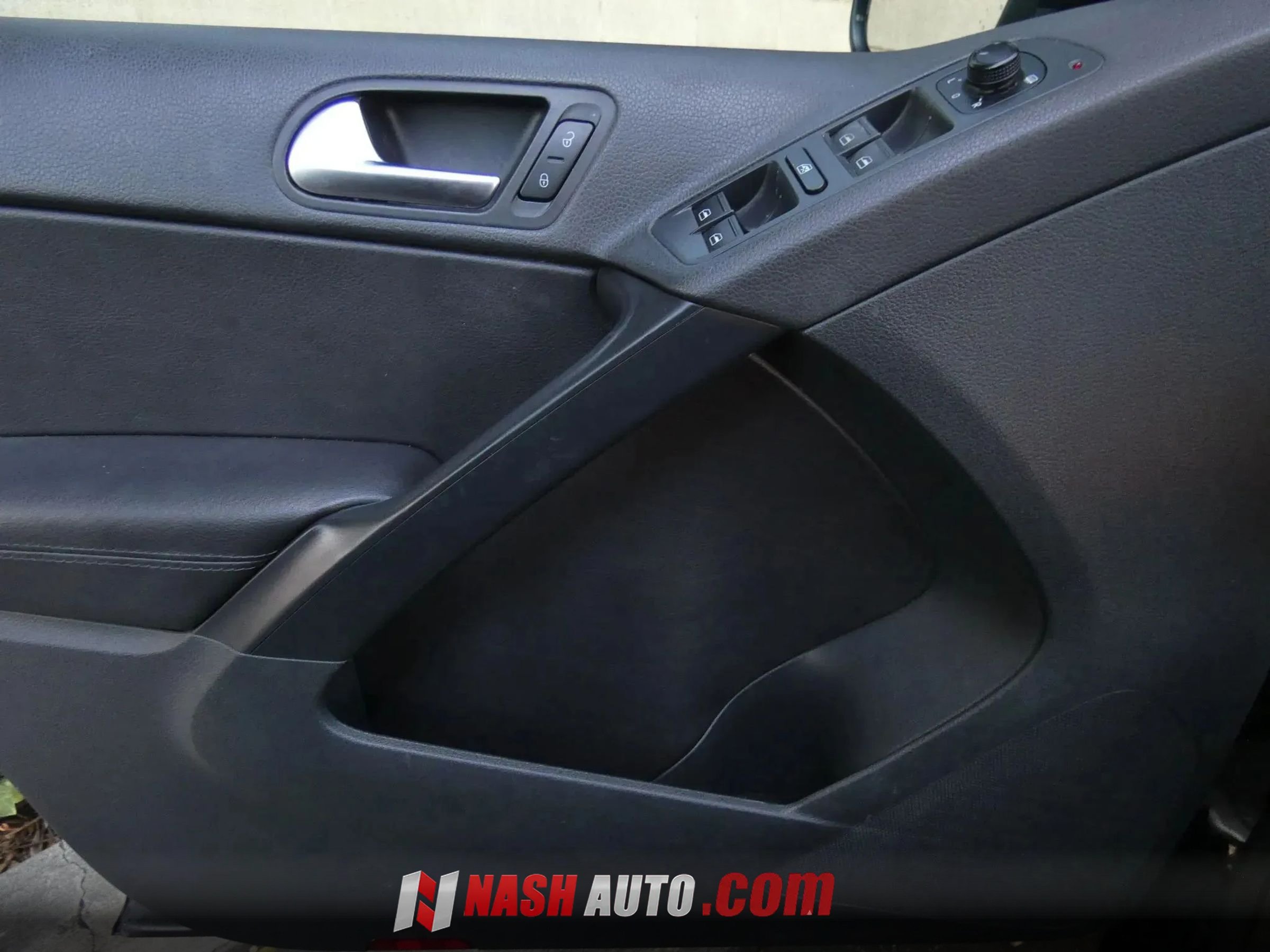 Used 2017 Volkswagen Tiguan S AWD/4WD image 70