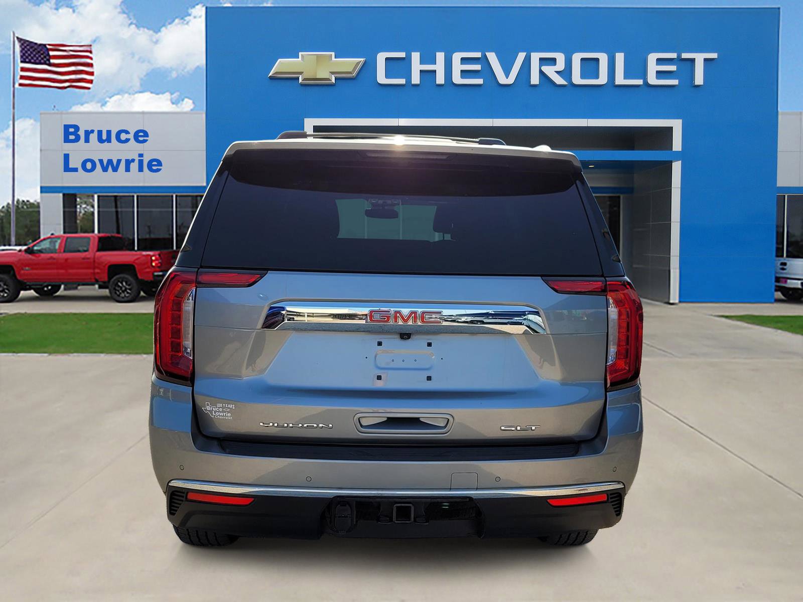 Used 2023 GMC Yukon XL SLT AWD/4WD image 6