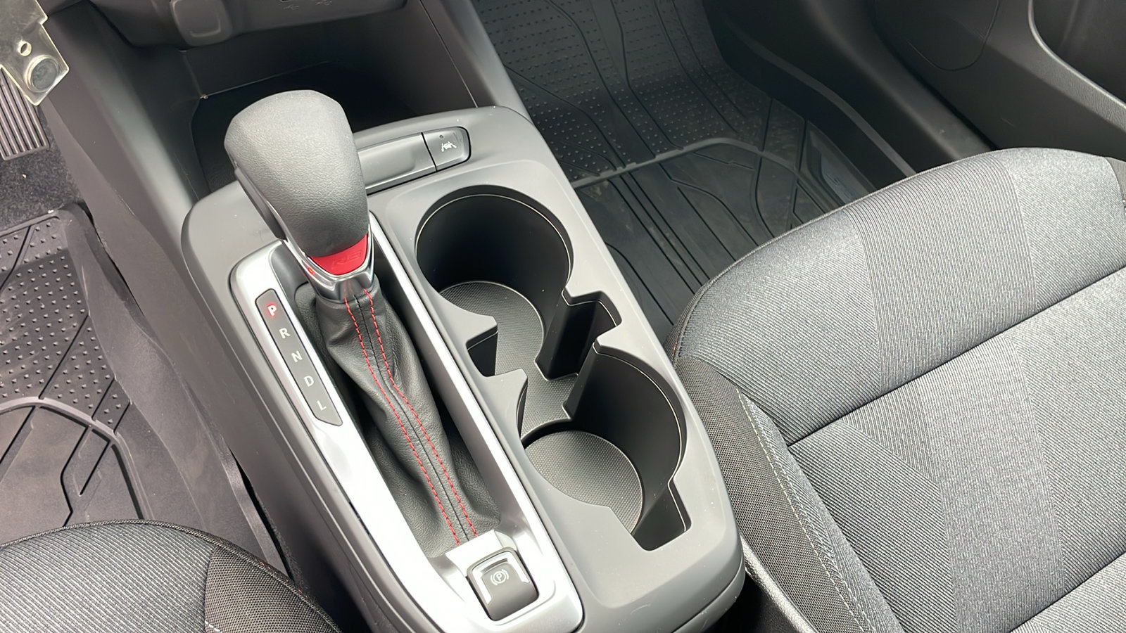 New 2026 Chevrolet Trax RS w/ Sunroof Package FWD image 20