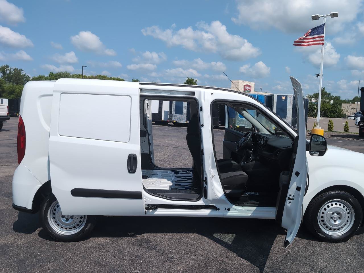 Used 2022 RAM ProMaster City Wagon FWD image 17