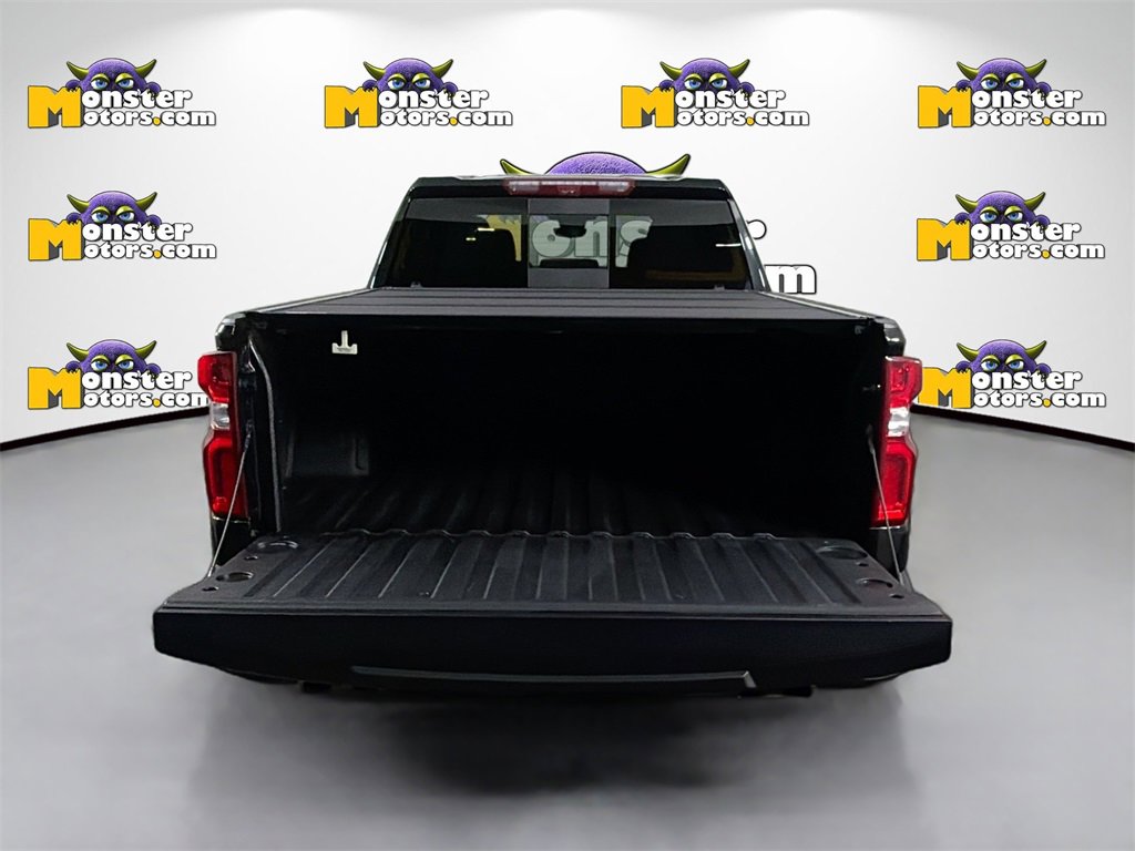 Used 2023 Chevrolet Silverado 1500 High Country w/ Technology Package image 27